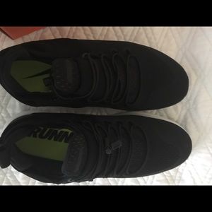 Nike free run commuter 2017